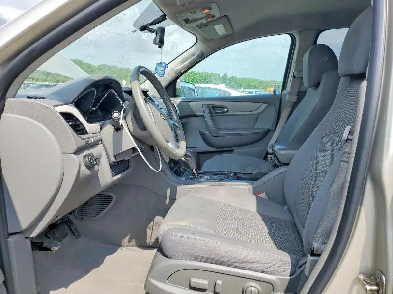 2013 CHEVROLET TRAVERSE LT  