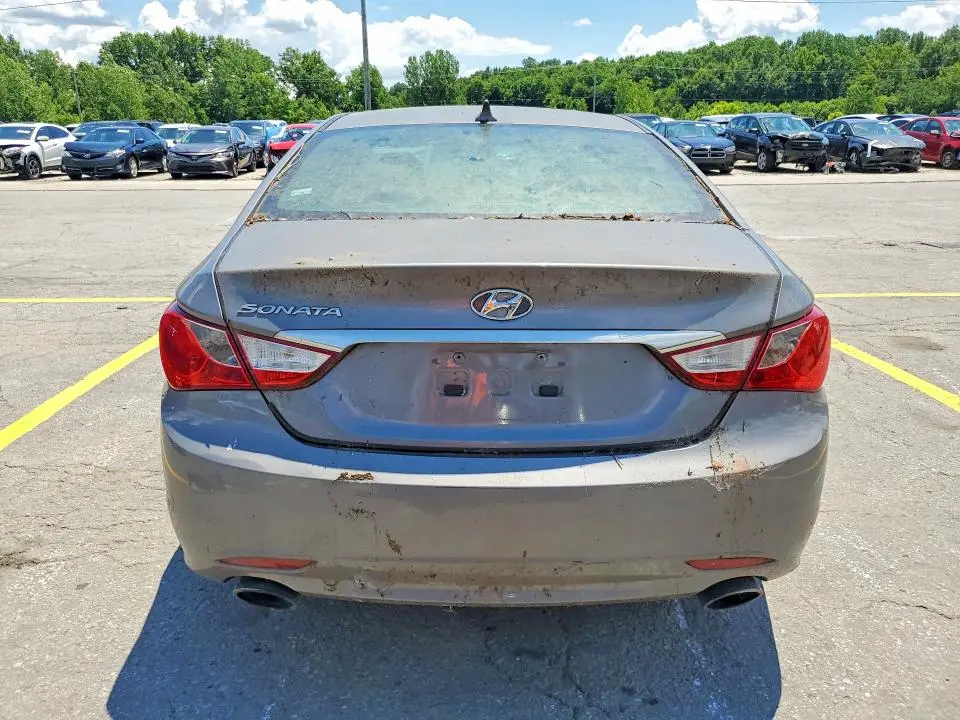 2011 HYUNDAI SONATA SE  