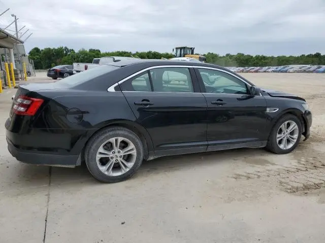 2015 FORD TAURUS SE  