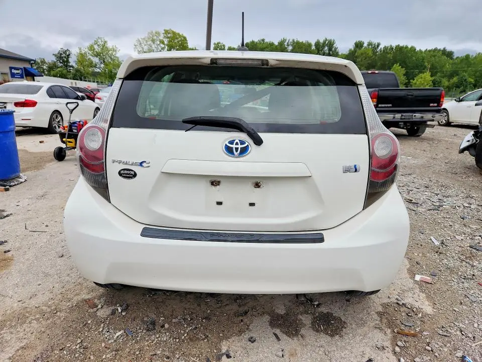 2013 TOYOTA PRIUS C THREE  