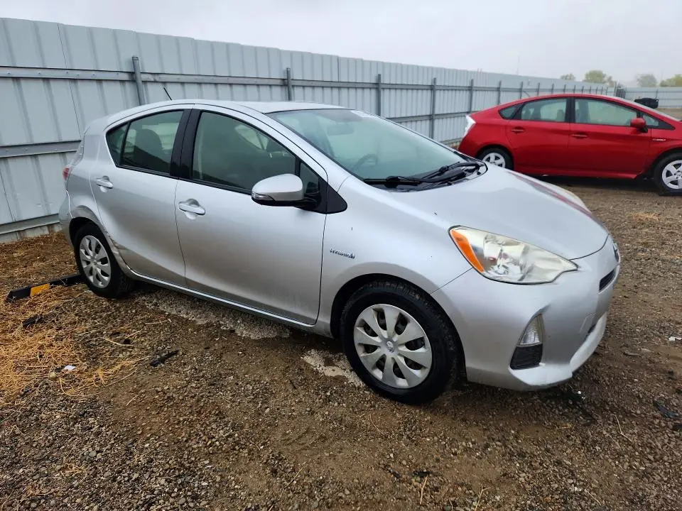 2013 TOYOTA PRIUS C TWO  