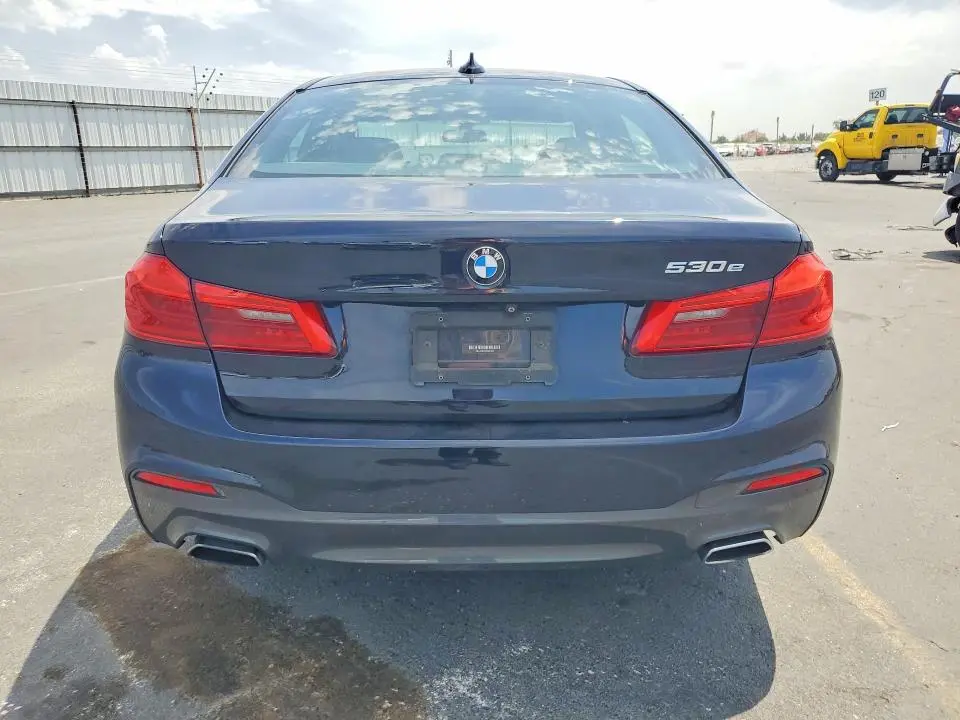 2019 BMW 530E   