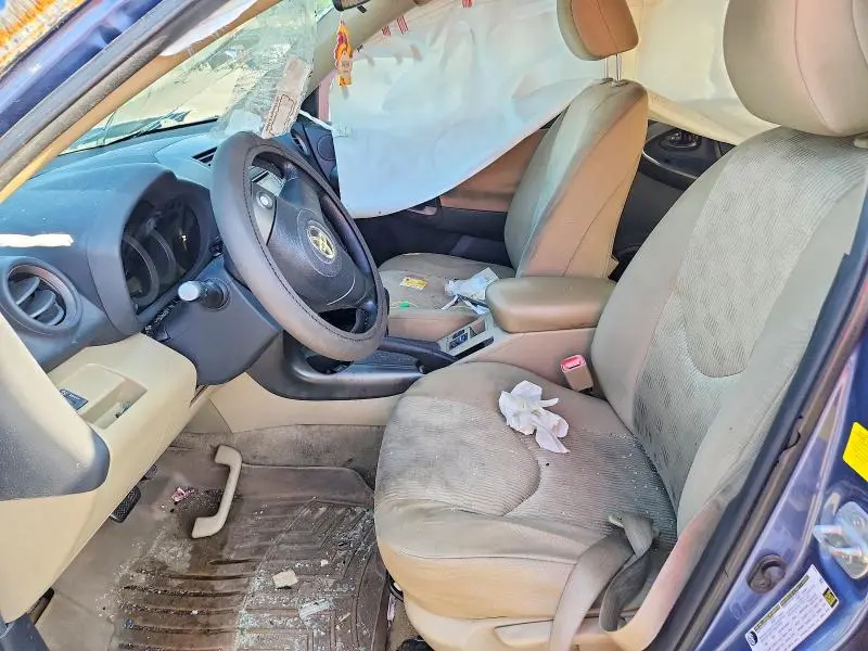 2011 TOYOTA RAV4 BASE  