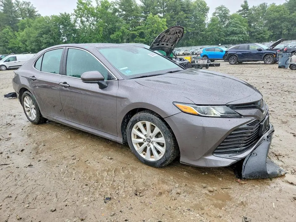 2019 TOYOTA CAMRY LE  