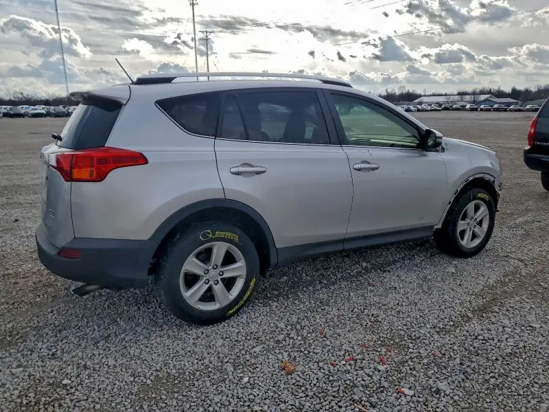 2014 TOYOTA RAV4 XLE  