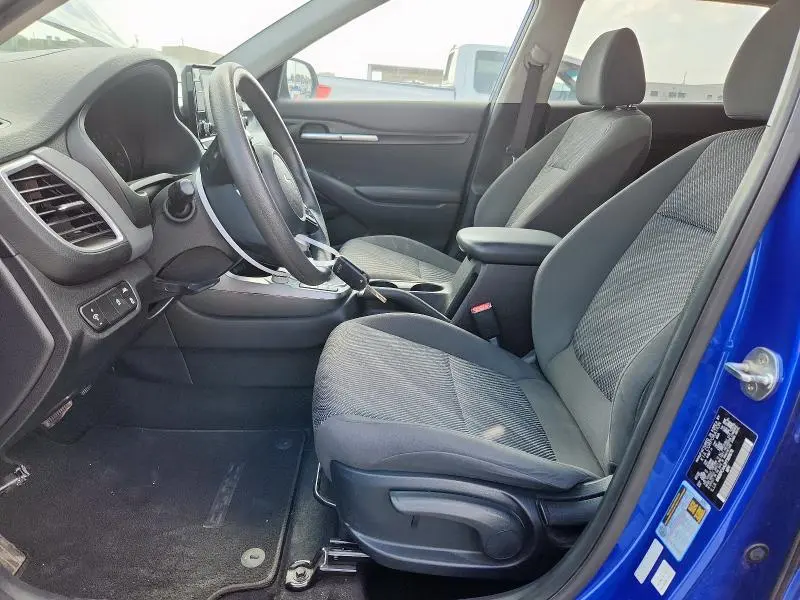 2023 KIA SELTOS LX  