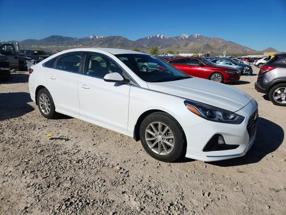 2018 HYUNDAI SONATA SE  