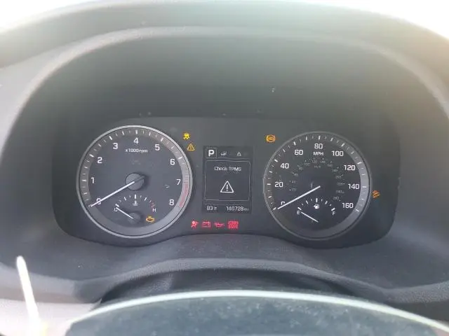 2018 HYUNDAI TUCSON SE  