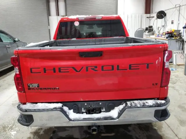 2024 CHEVROLET SILVERADO K1500 LT  