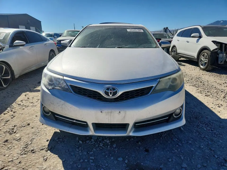 2012 TOYOTA CAMRY SE  
