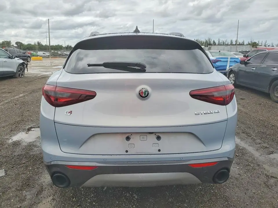 2022 ALFA ROMEO STELVIO TI  