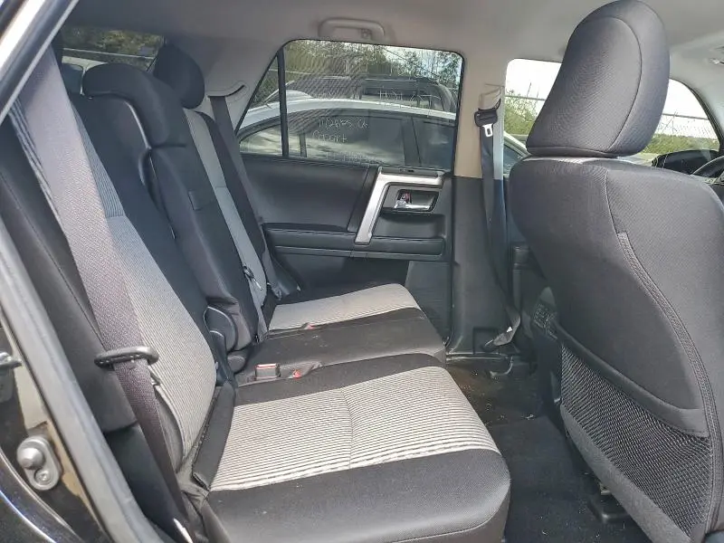 2023 TOYOTA 4RUNNER SR5  