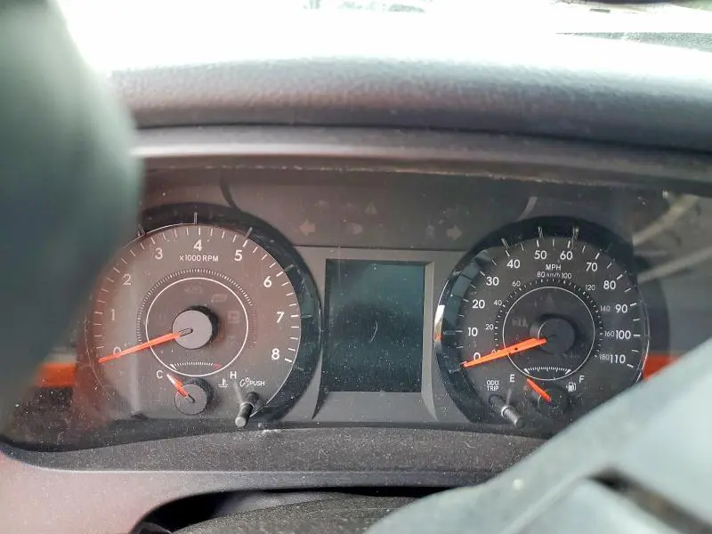 2016 TOYOTA SIENNA LE  
