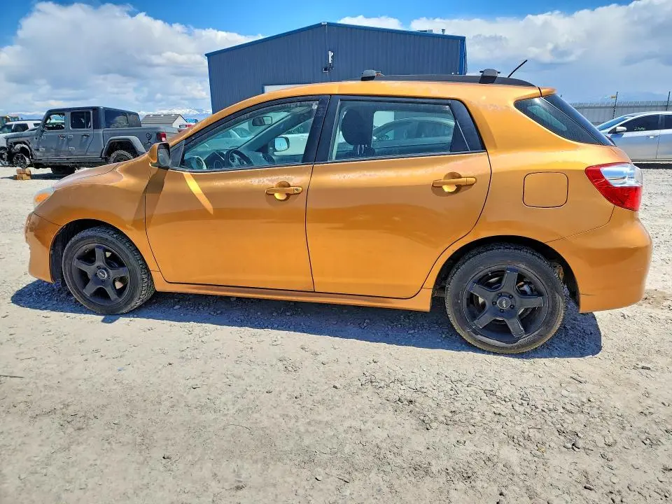 2010 TOYOTA MATRIX BASE  