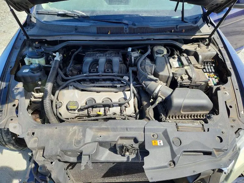 2011 FORD TAURUS SEL  