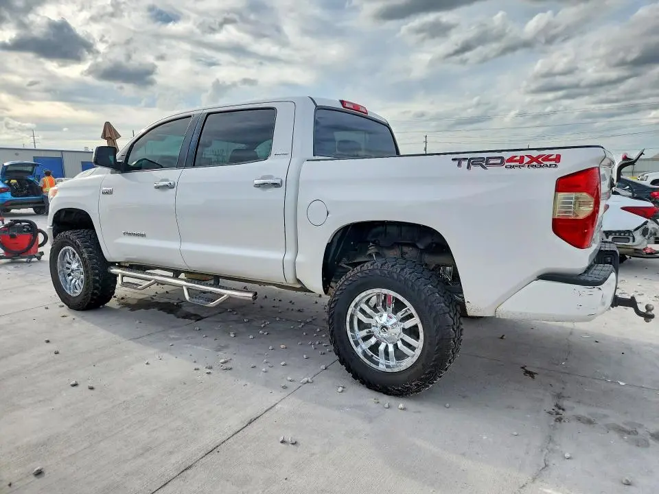 2014 TOYOTA TUNDRA CREWMAX LIMITED  