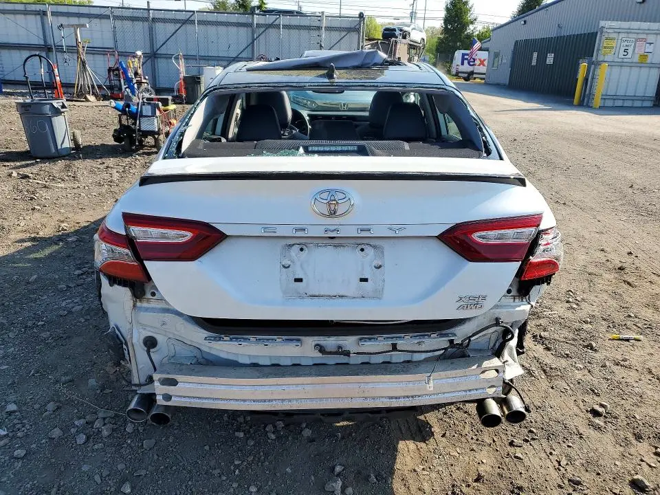 2020 TOYOTA CAMRY XSE  