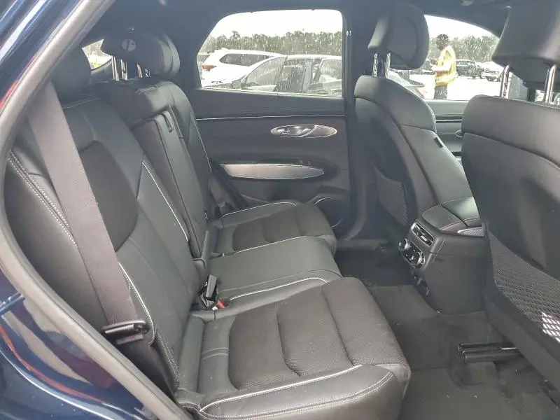 2023 GENESIS GV70 BASE  