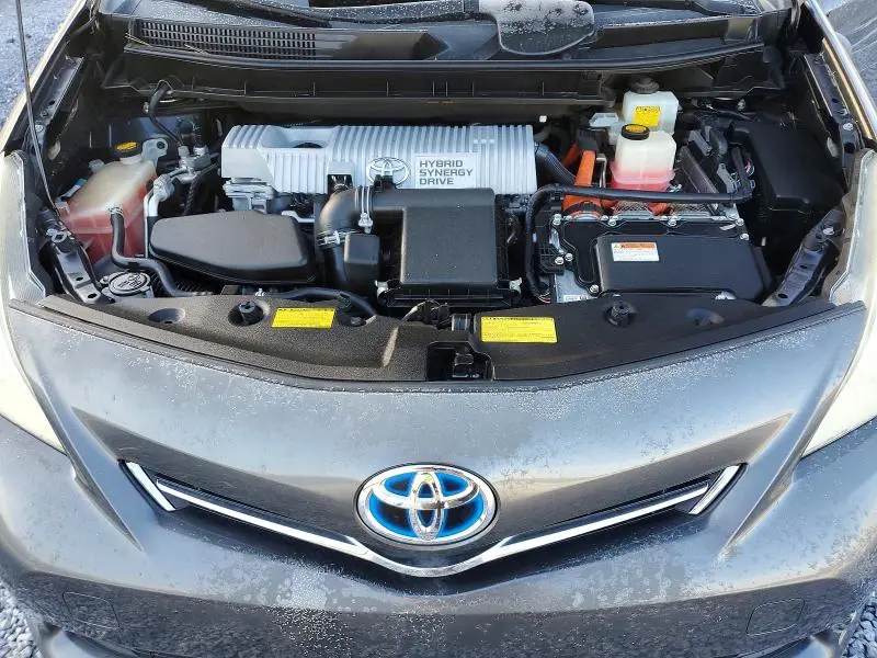 2013 TOYOTA PRIUS V   