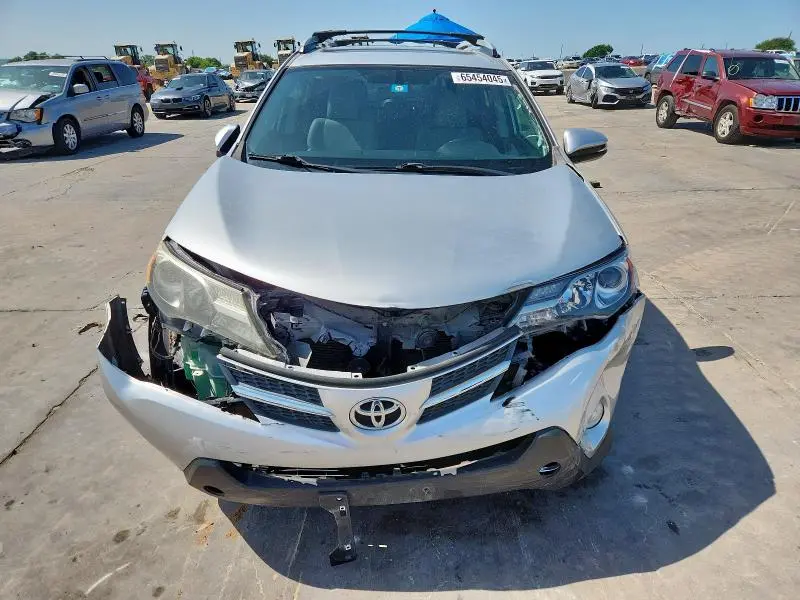 2014 TOYOTA RAV4 XLE  