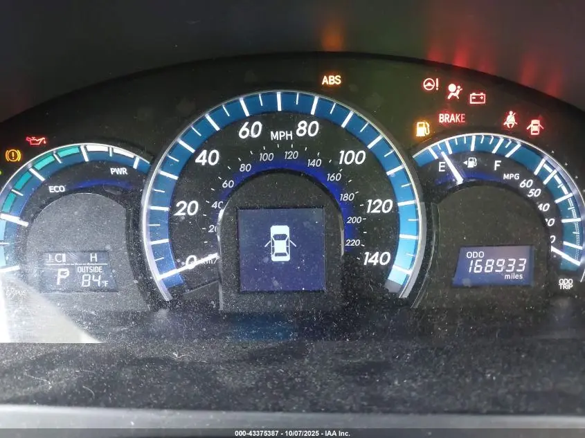 2013 TOYOTA CAMRY HYBRID XLE