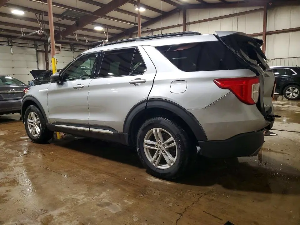 2022 FORD EXPLORER XLT  