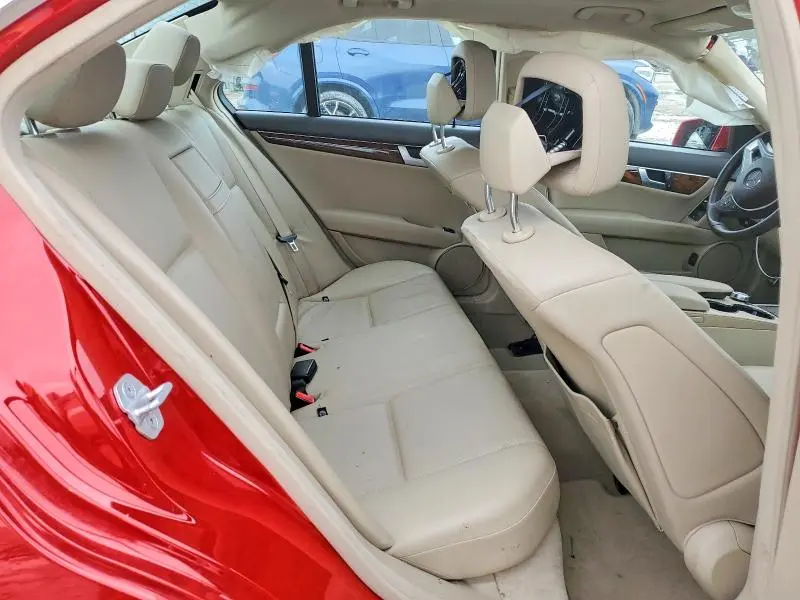2013 MERCEDES-BENZ C 250  