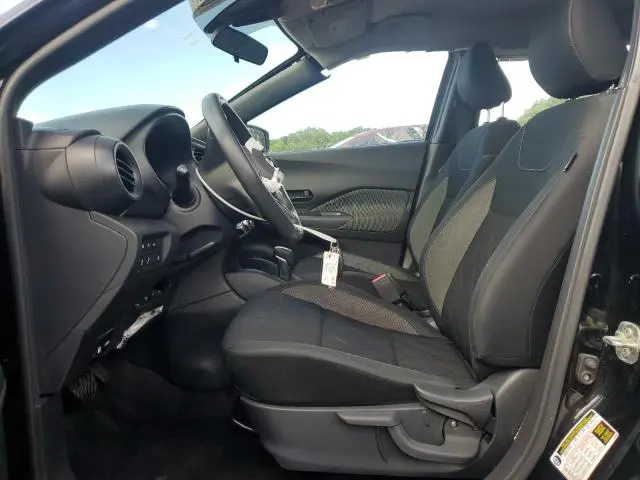2020 NISSAN KICKS S  