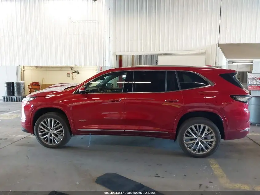 2025 BUICK ENCLAVE AVENIR FWD