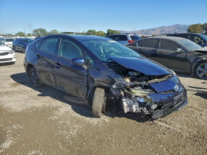 2014 TOYOTA PRIUS   
