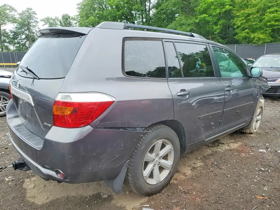 2010 TOYOTA HIGHLANDER SE  