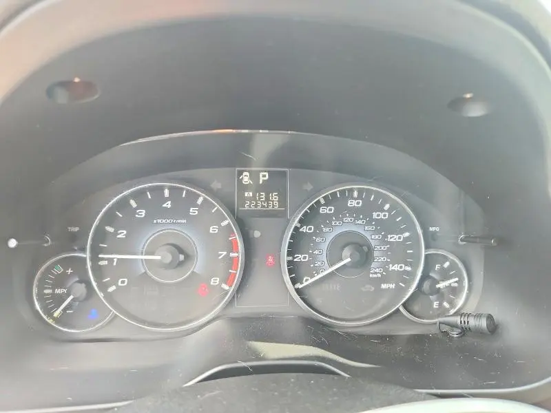 2010 SUBARU OUTBACK 2.5I PREMIUM  