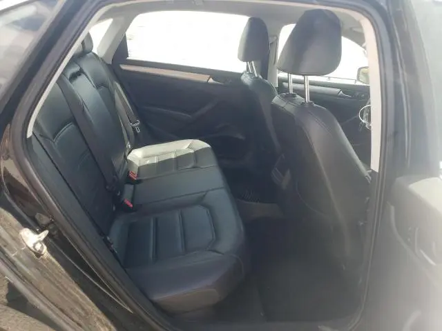 2015 VOLKSWAGEN PASSAT S