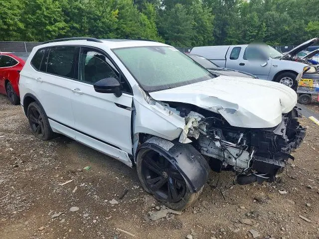 2023 VOLKSWAGEN TIGUAN SE R-LINE BLACK  
