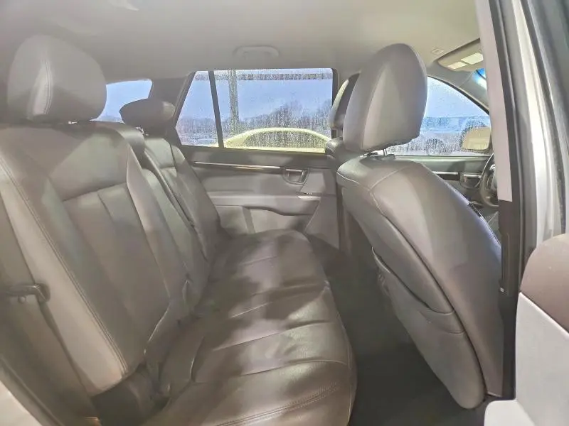 2011 HYUNDAI SANTA FE GLS  