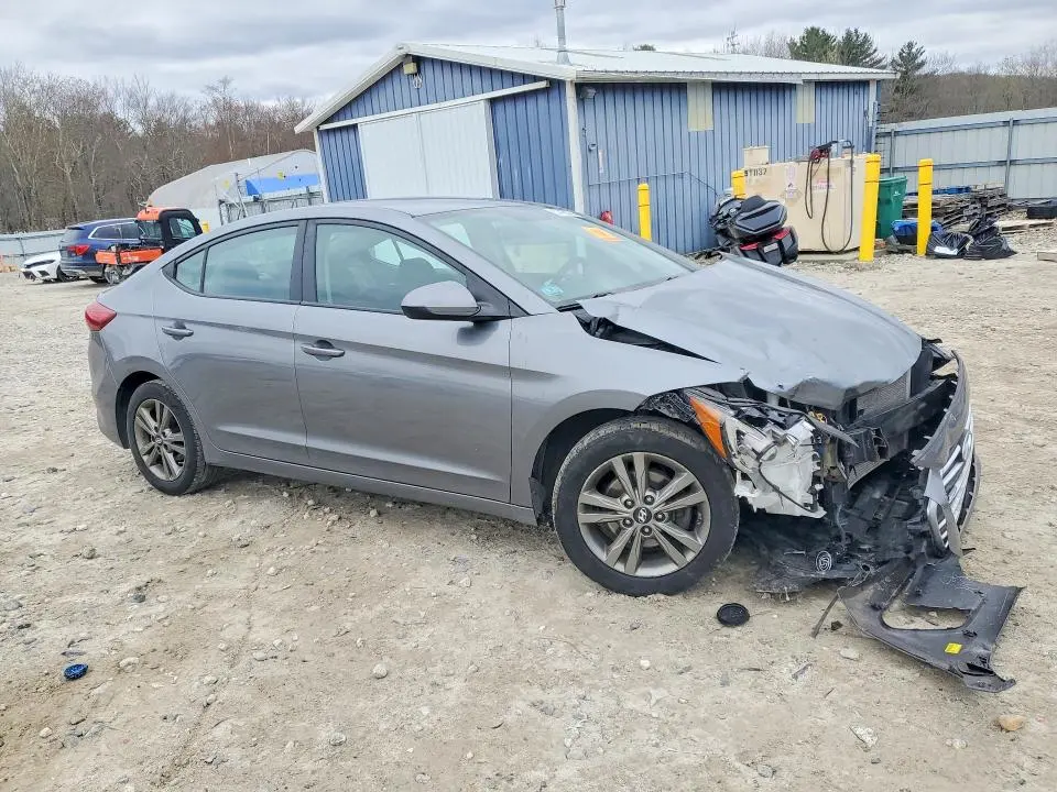2018 HYUNDAI ELANTRA SEL  