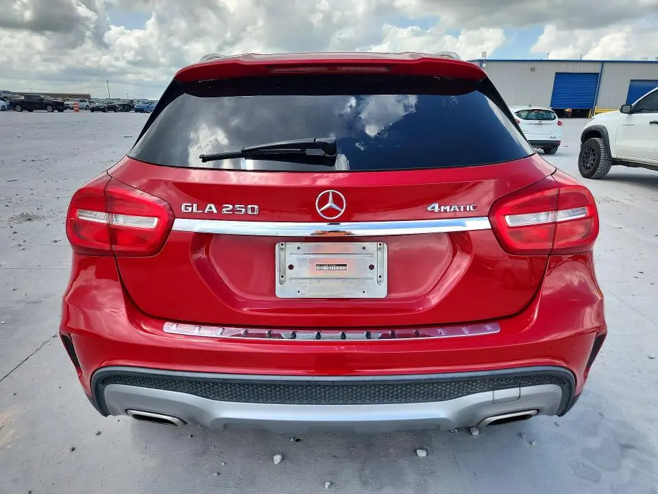 2015 MERCEDES-BENZ GLA 250 4MATIC  