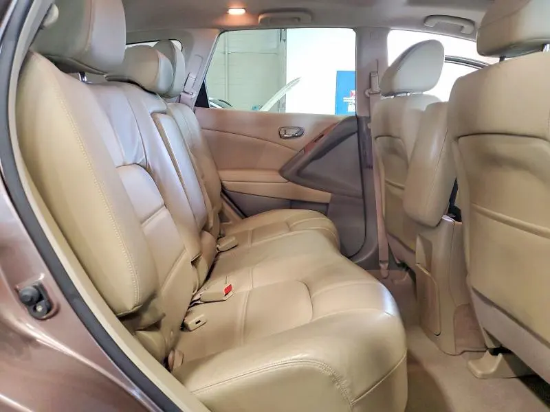 2011 NISSAN MURANO S  