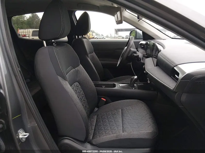 2025 NISSAN KICKS SV FWD