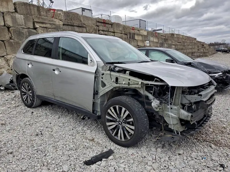 2019 MITSUBISHI OUTLANDER SE  