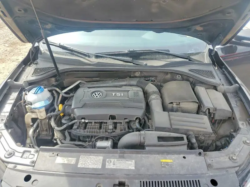 2015 VOLKSWAGEN PASSAT S  