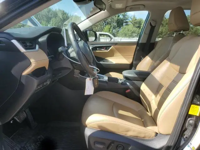 2020 TOYOTA RAV4 XLE PREMIUM  