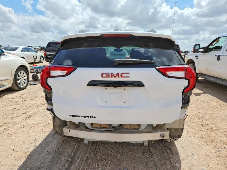 2022 GMC TERRAIN SLE  