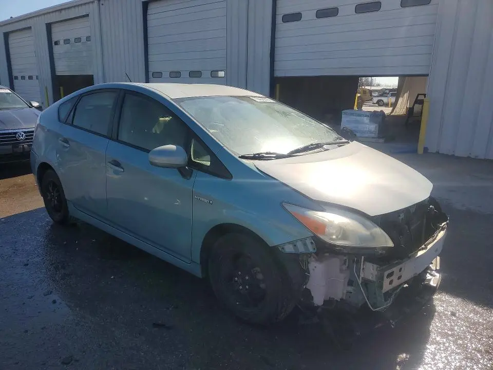 2014 TOYOTA PRIUS TWO  