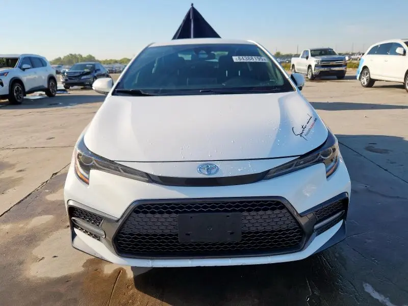 2020 TOYOTA COROLLA SE  