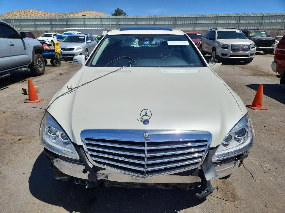 2012 MERCEDES-BENZ S 550  