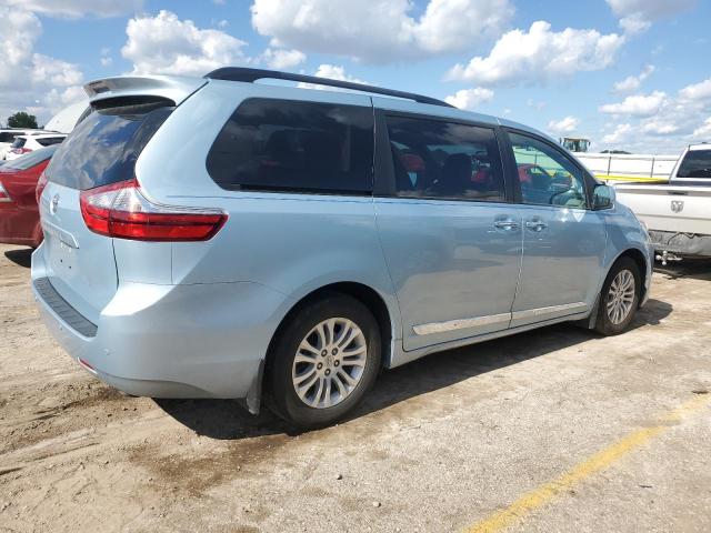 2017 TOYOTA SIENNA XLE