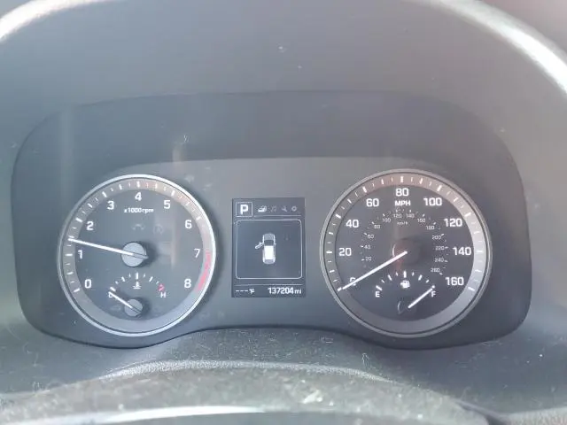 2018 HYUNDAI TUCSON SE