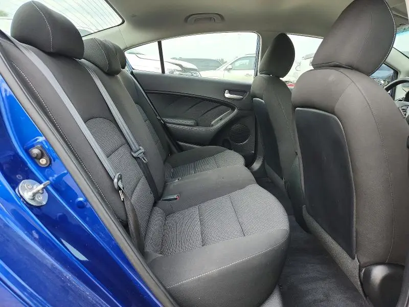 2018 KIA FORTE LX  