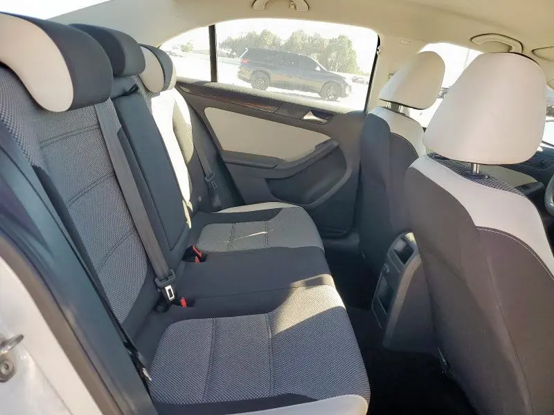 2016 VOLKSWAGEN JETTA  